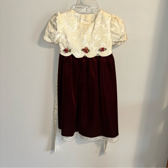 Bonnie Jean Cream Floral Dress size 5 y.o. - Picture 5 of 10